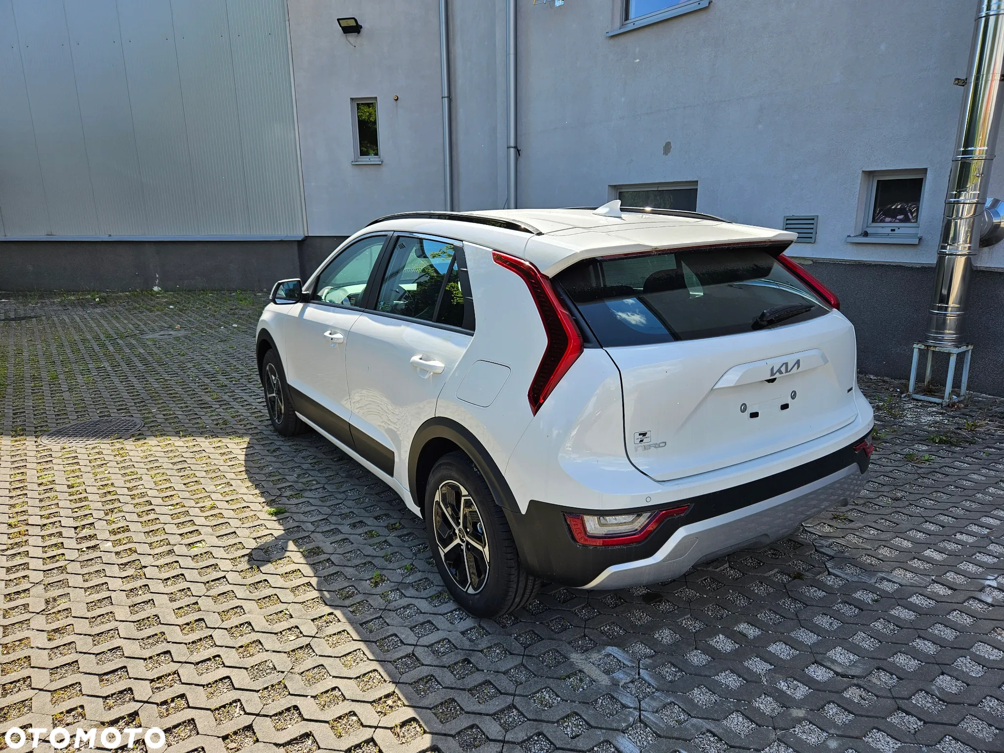 Kia Niro 1.6 GDI Hybrid M - 3