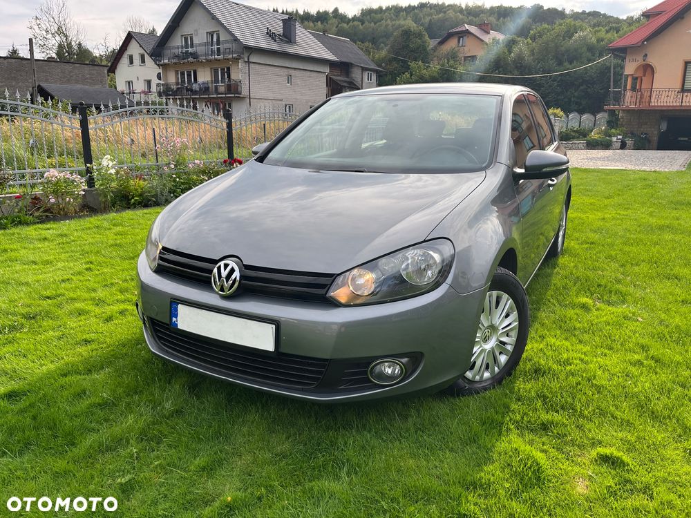 Volkswagen Golf - 6