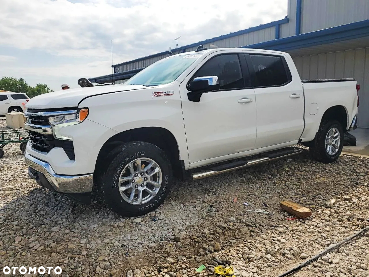 Chevrolet Silverado - 2