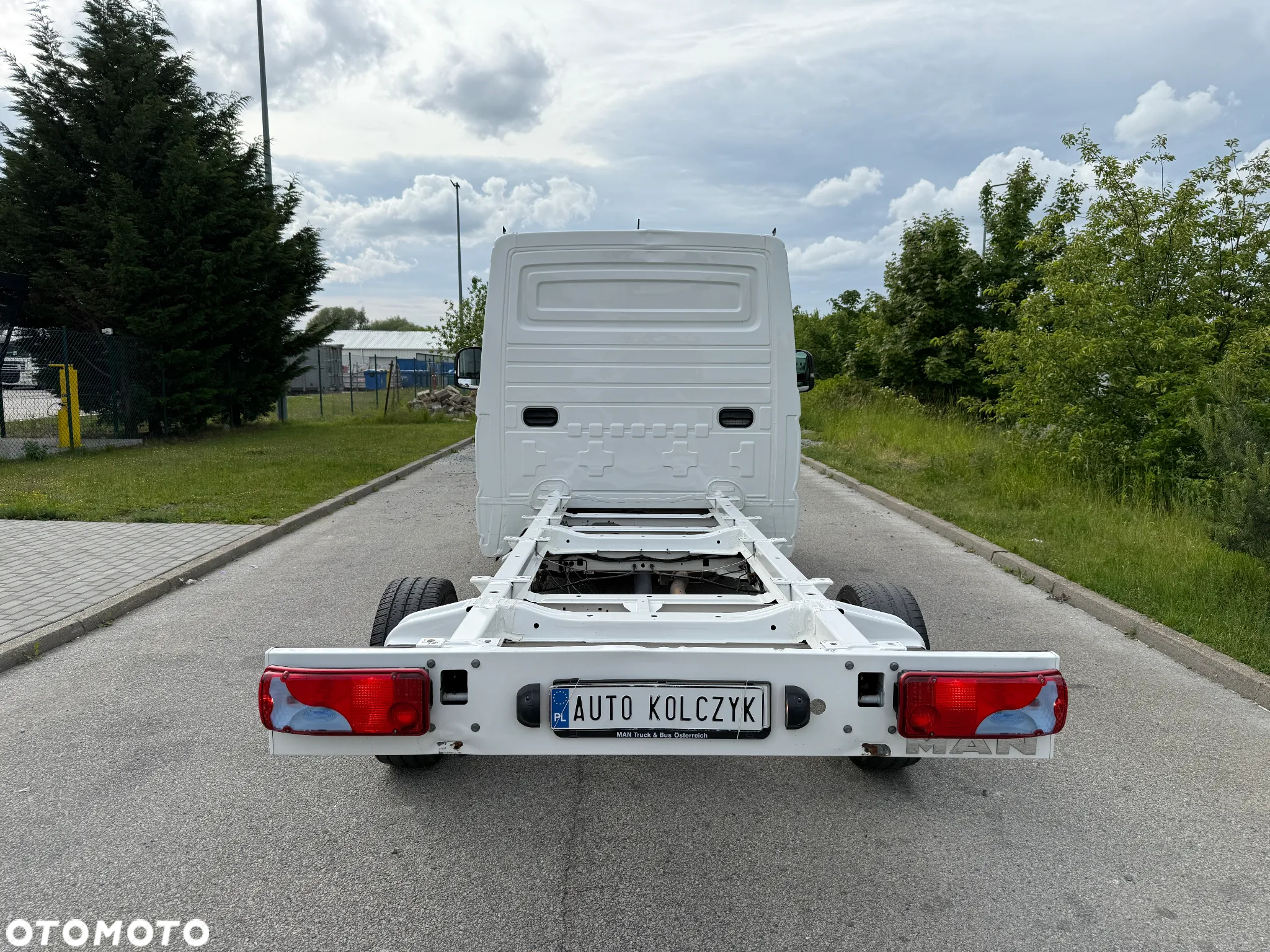 MAN TGE 3 180 - 4
