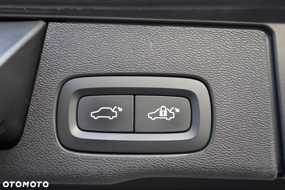 Volvo XC 60 B4 D AWD Inscription - 15