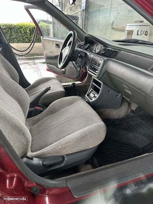 Honda Civic 1.6 ESi - 3