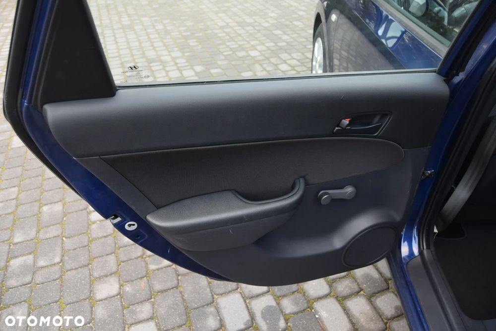 Hyundai i30 1.4 Base - 18