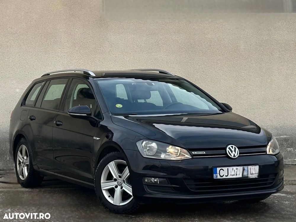 Volkswagen Golf - 2
