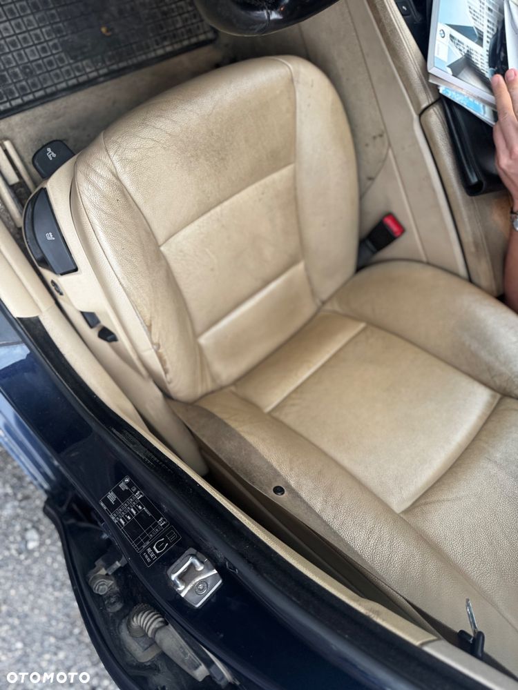 BMW Seria 5 525d - 14