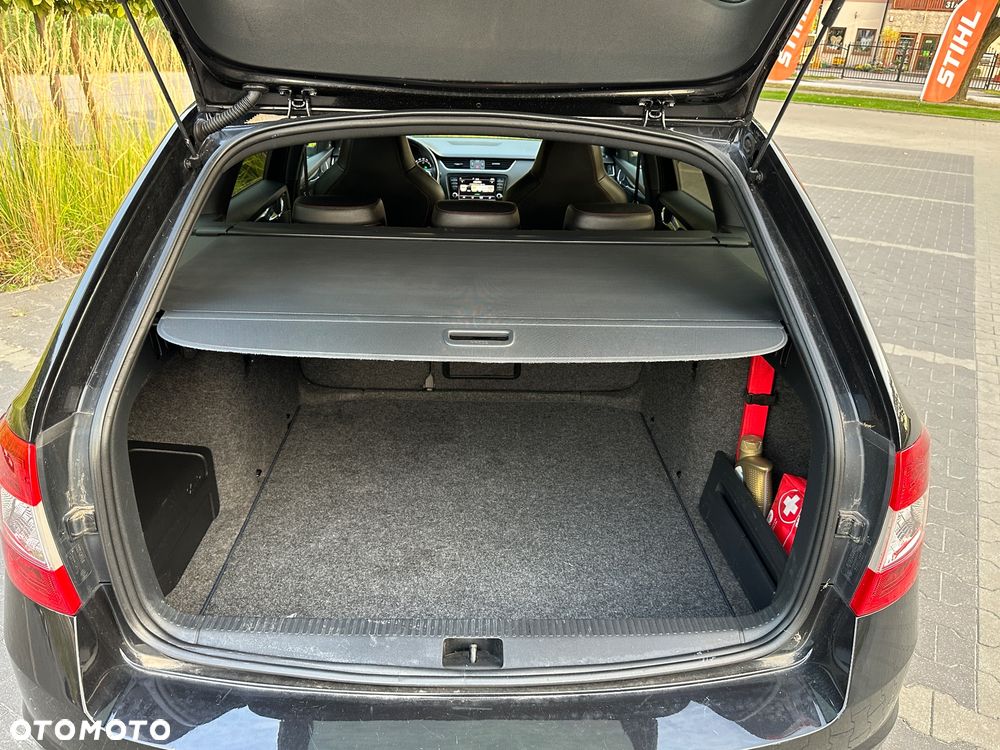 Skoda Octavia 2.0 TDI (Green tec) DSG RS - 33