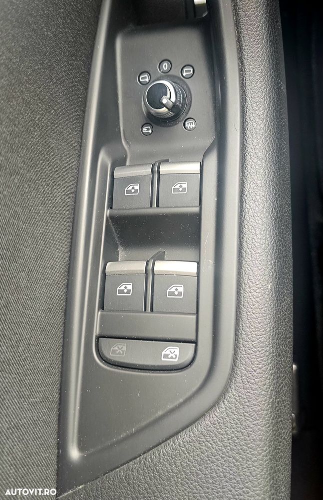 Audi A4 Avant 2.0 TDI S tronic - 14