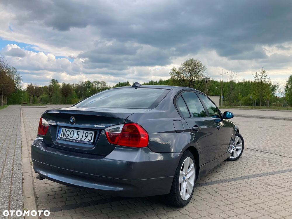 BMW Seria 3 318d - 3