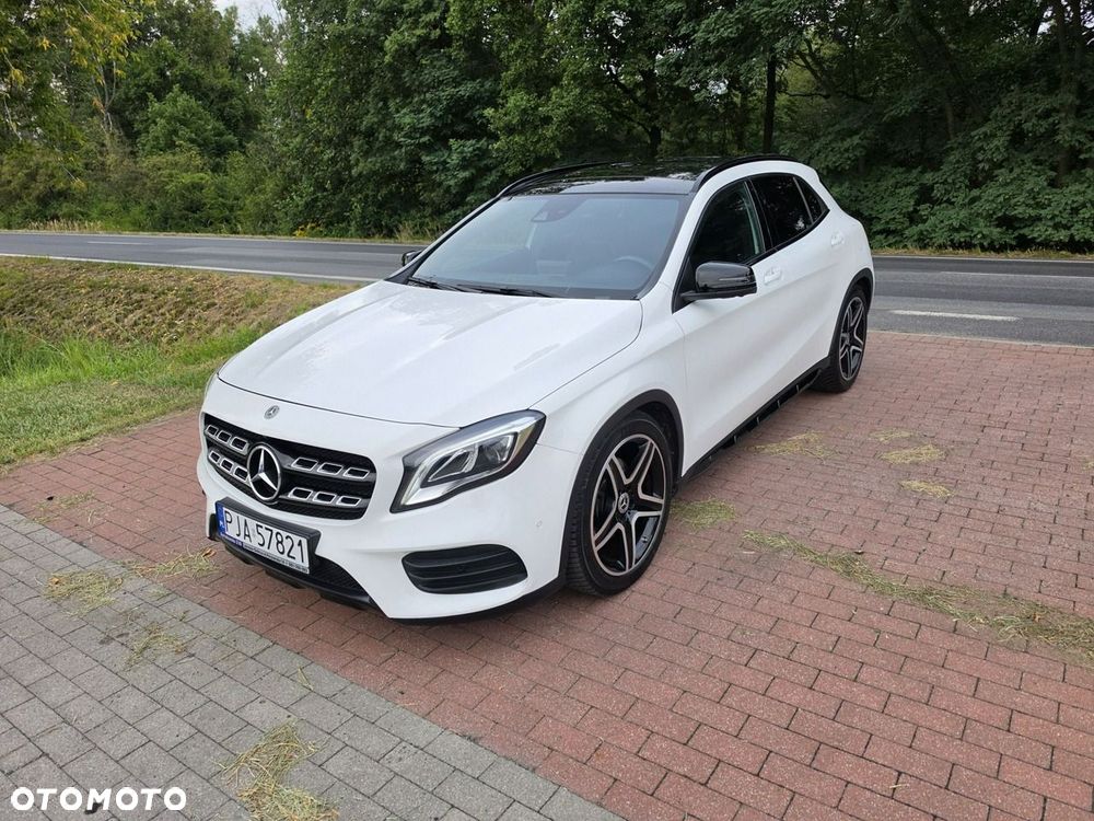 Mercedes-Benz GLA 220 4-Matic AMG Line - 1