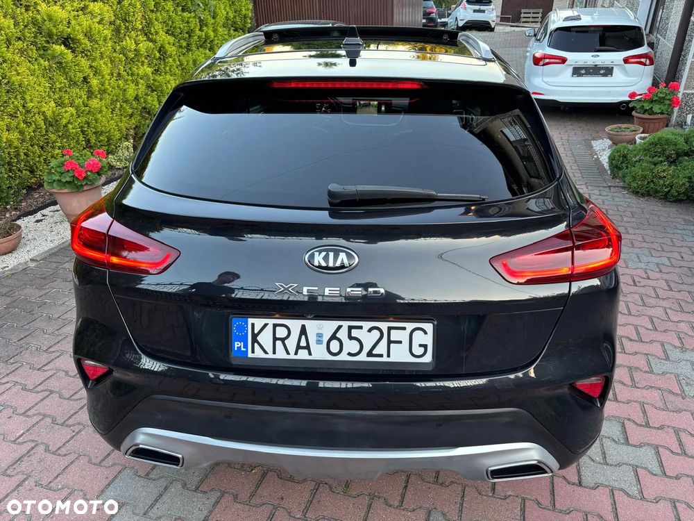 Kia XCeed 1.6 CRDi PLATINUM EDITION - 16