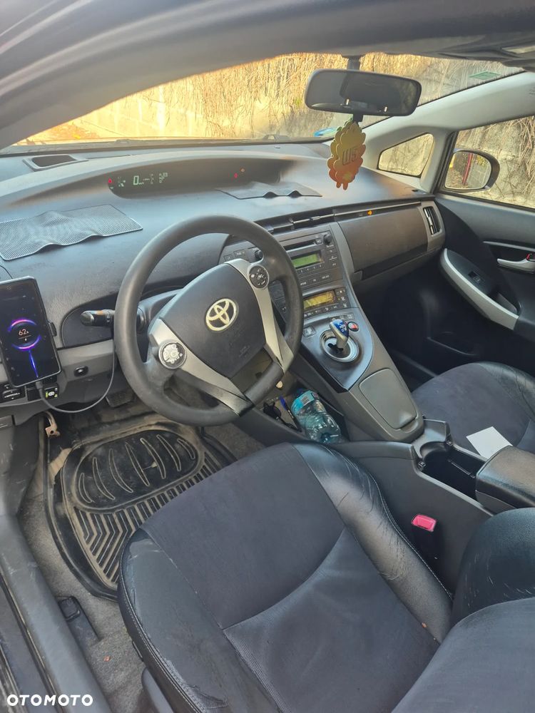 Toyota Prius - 6