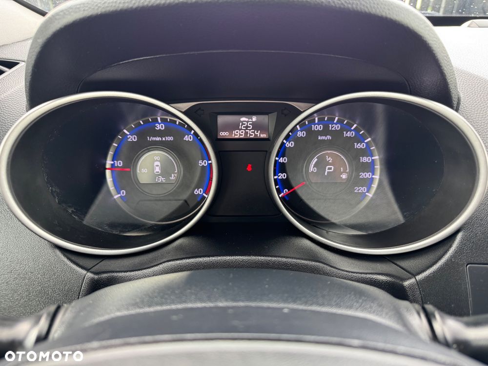 Hyundai ix35 1.7 CRDi 2WD Fifa World Cup Edition - 30