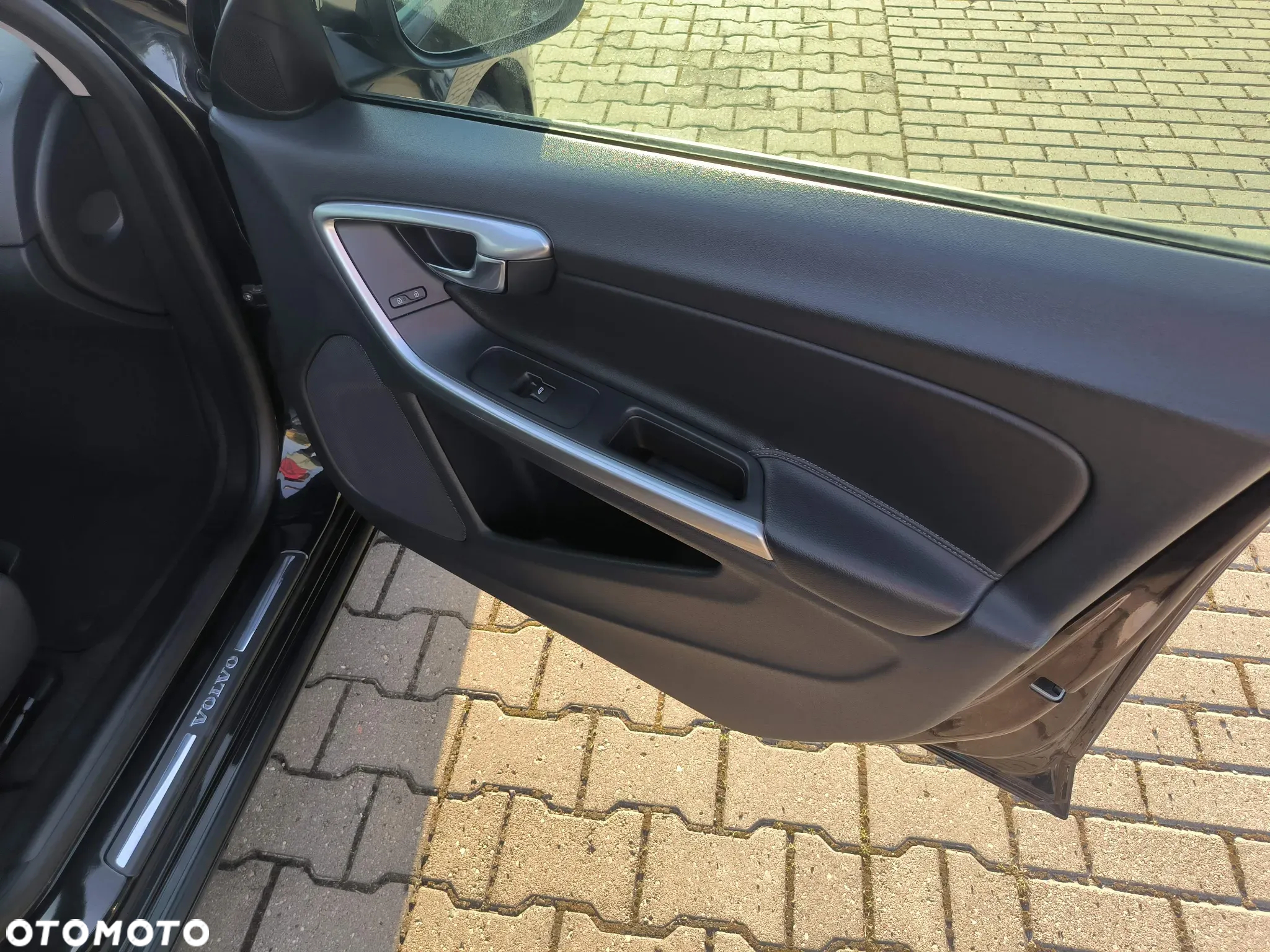 Volvo V60 D2 Drive-E Dynamic Edition (Kinetic) - 15