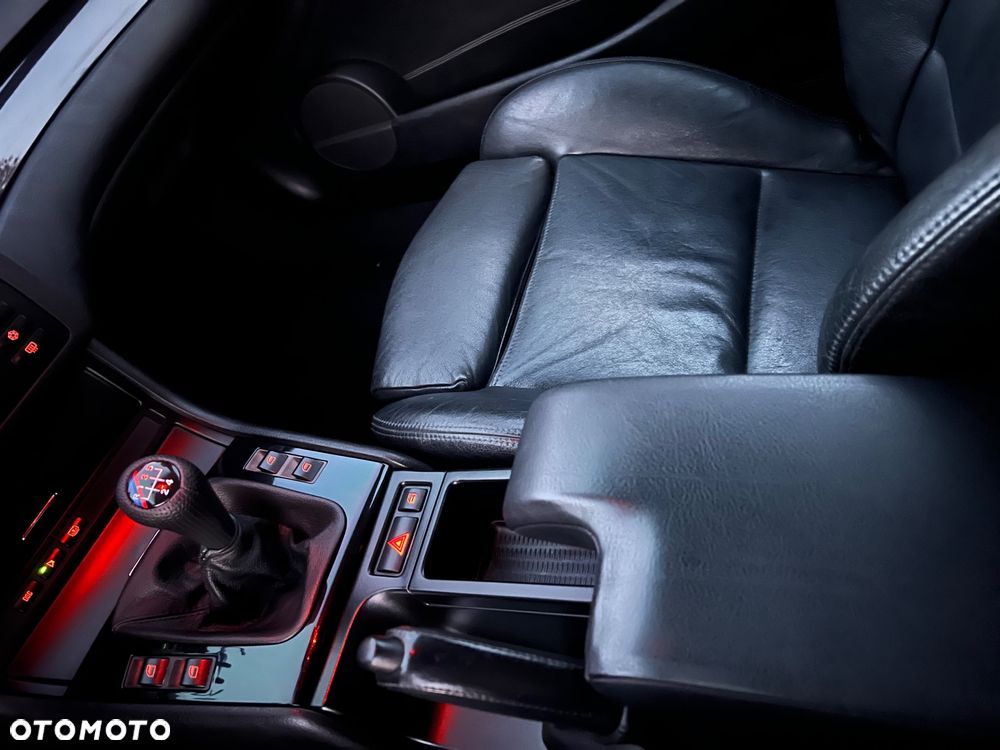 BMW Seria 3 330Ci - 15