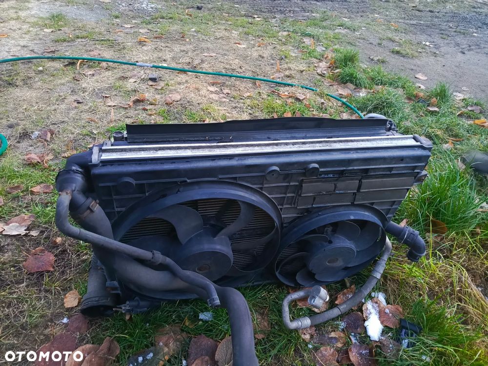 KOMPET CHŁODNIC Z WENTYLATORAMI VW PASSAT B6 - 3