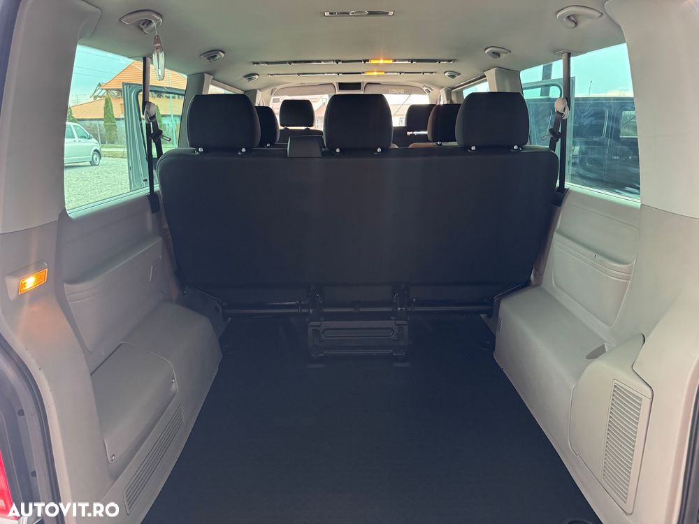 Volkswagen Caravelle - 20