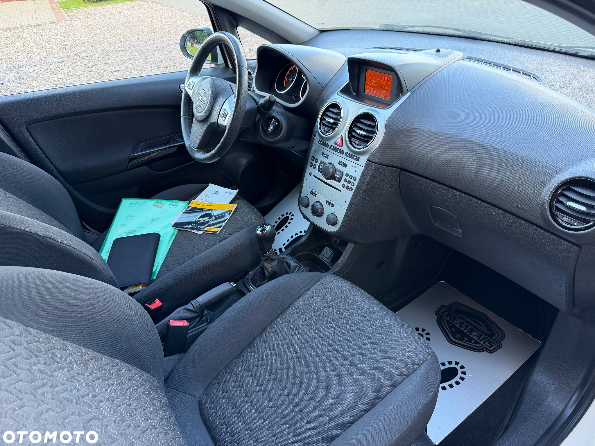Opel Corsa - 17