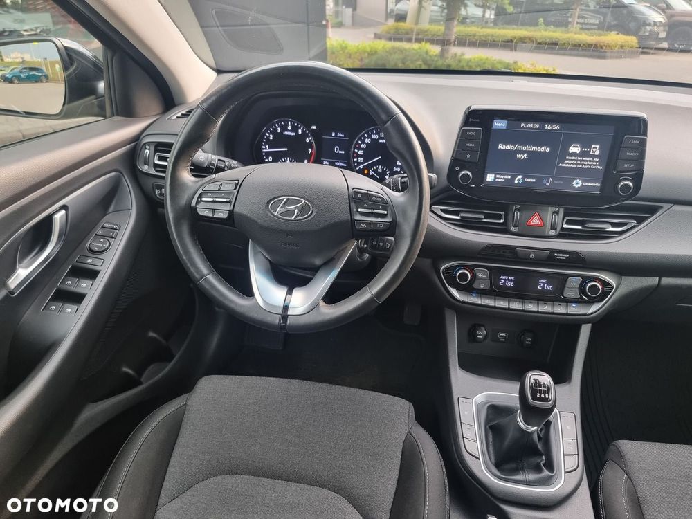 Hyundai i30 1.5 DPI Smart - 29