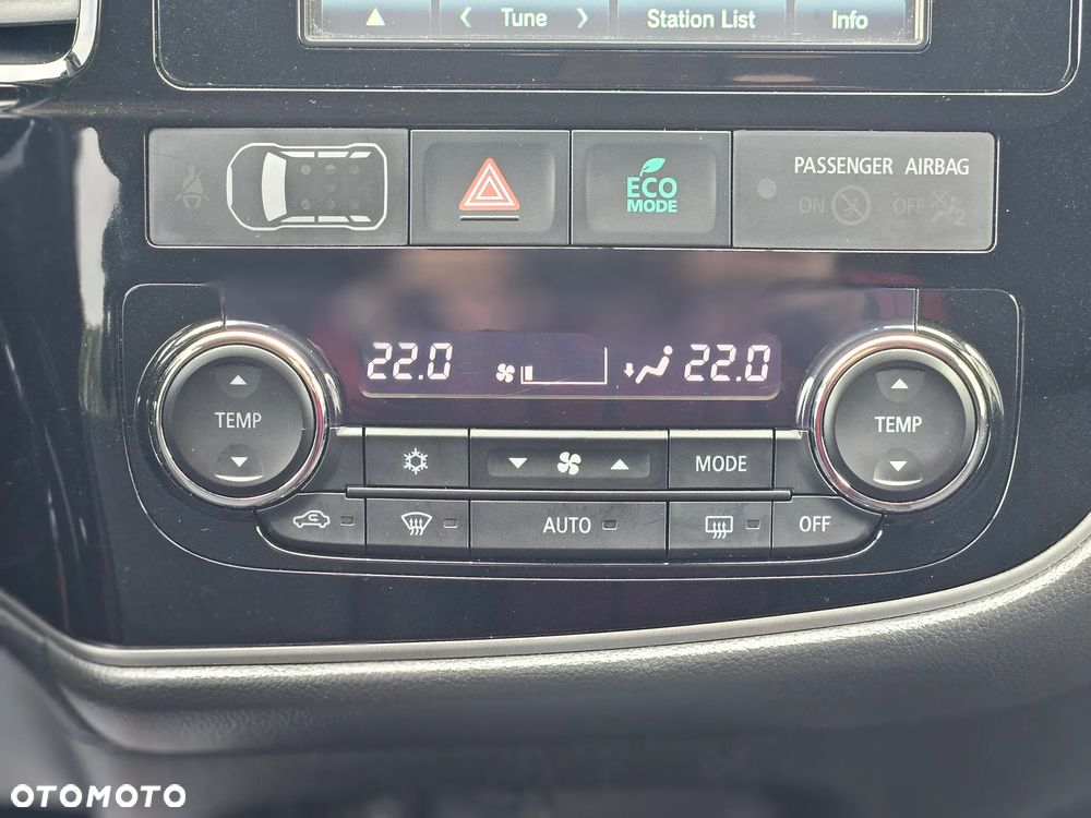 Mitsubishi Outlander 2.0 2WD Diamant - 31