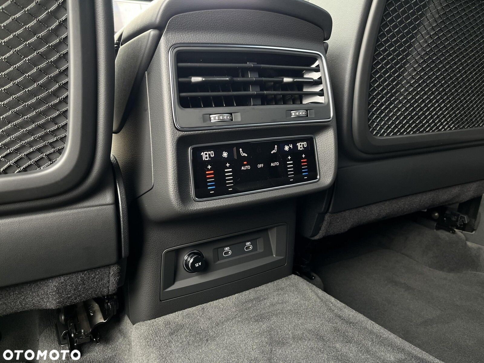 Audi Q8 - 35