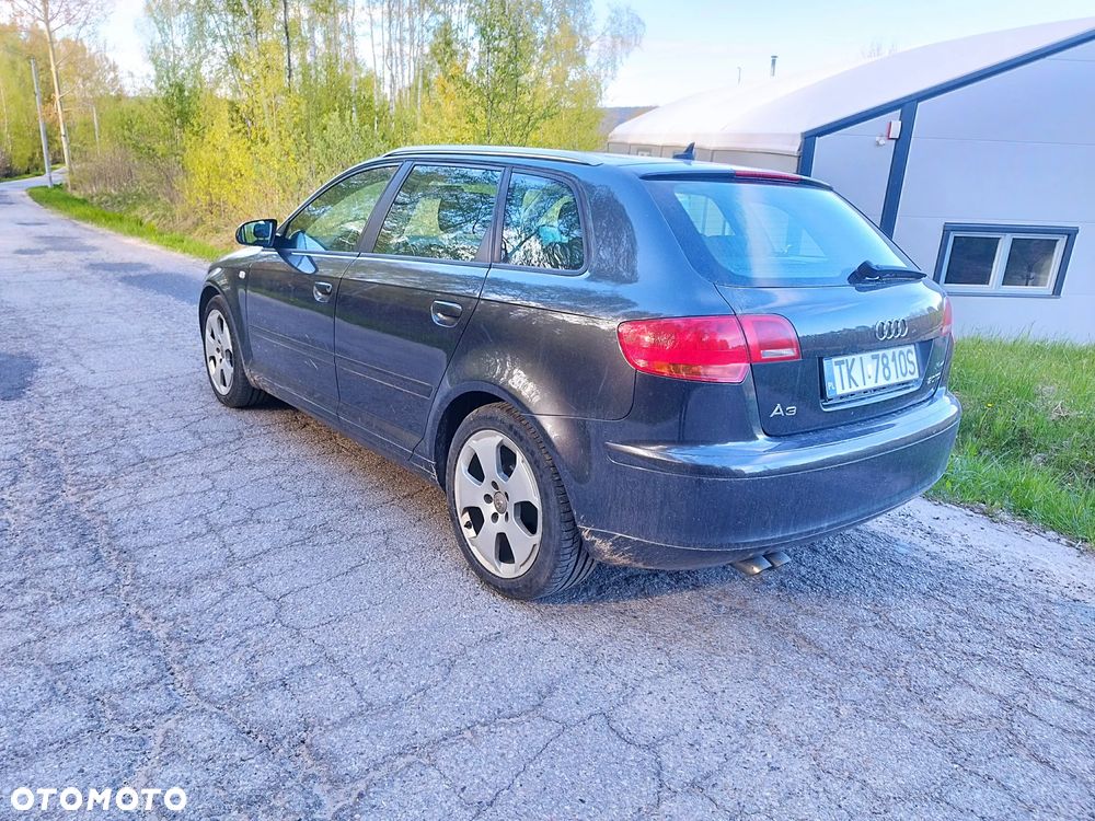 Audi A3 Sportback 2.0 TDI Ambiente - 8