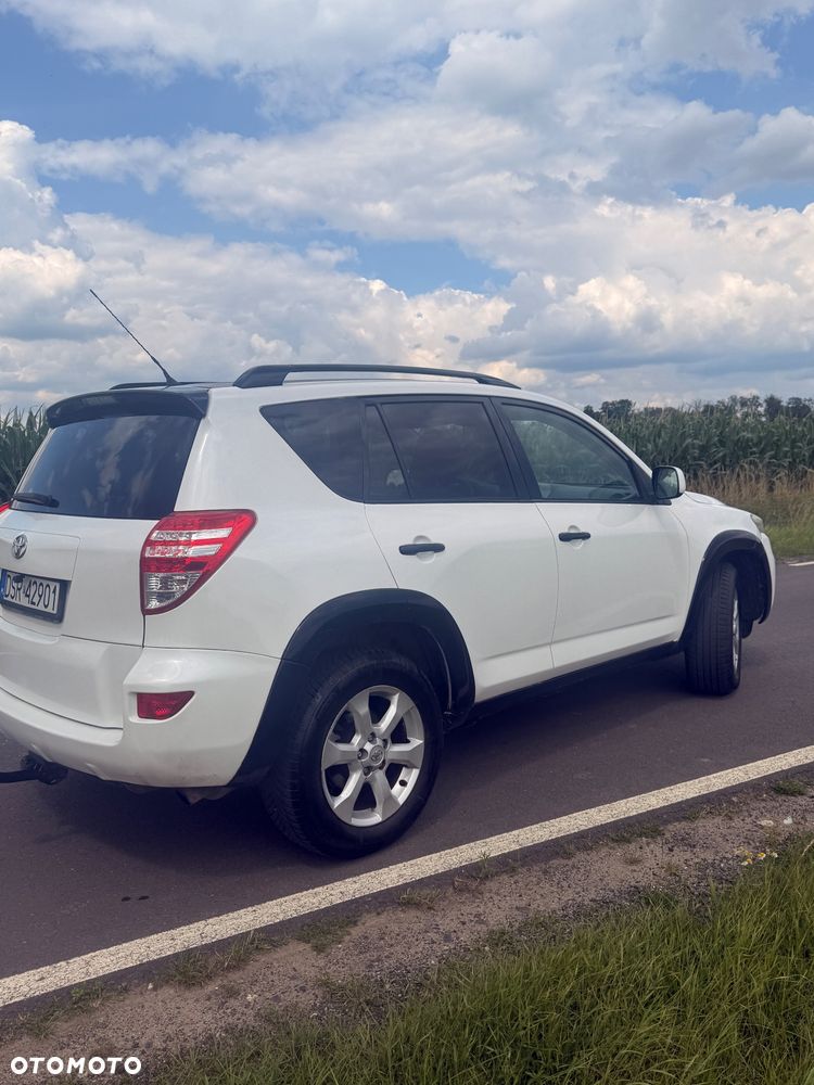 Toyota RAV4 2.2 D-4D X - 8