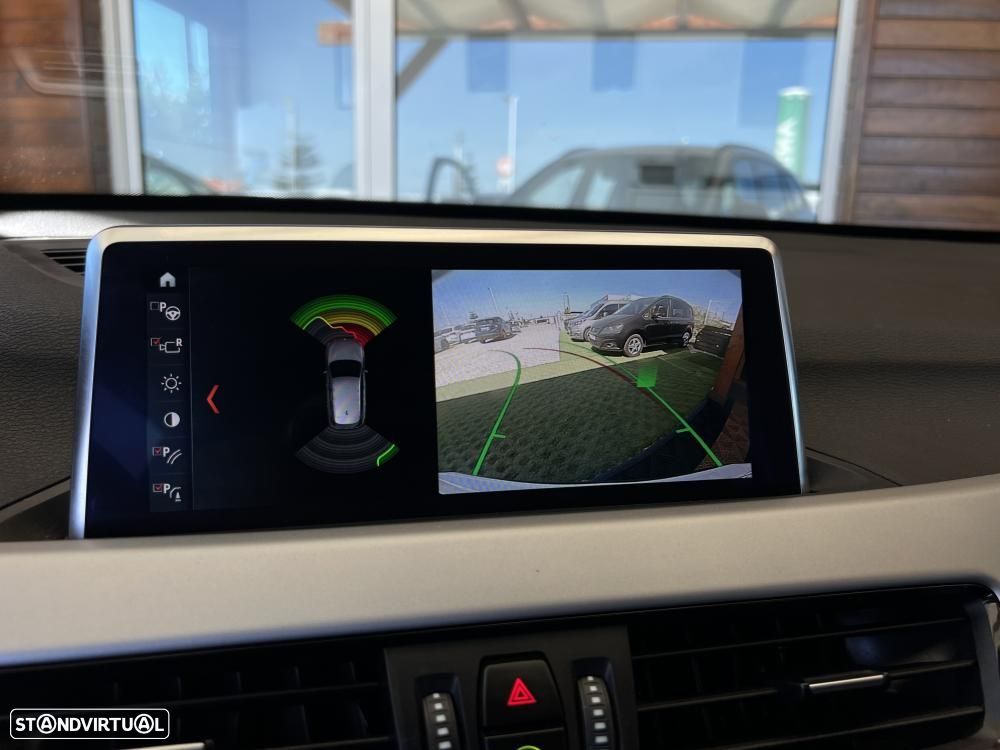 BMW X1 16 d sDrive Auto Line Sport - 25