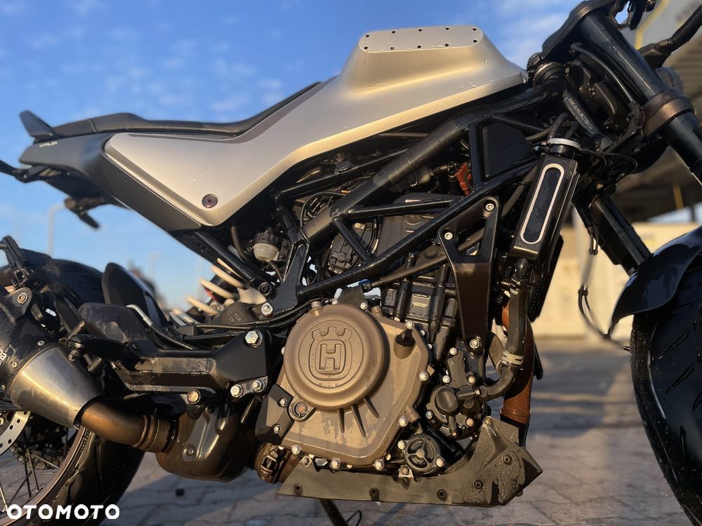 Husqvarna Vitpilen - 8