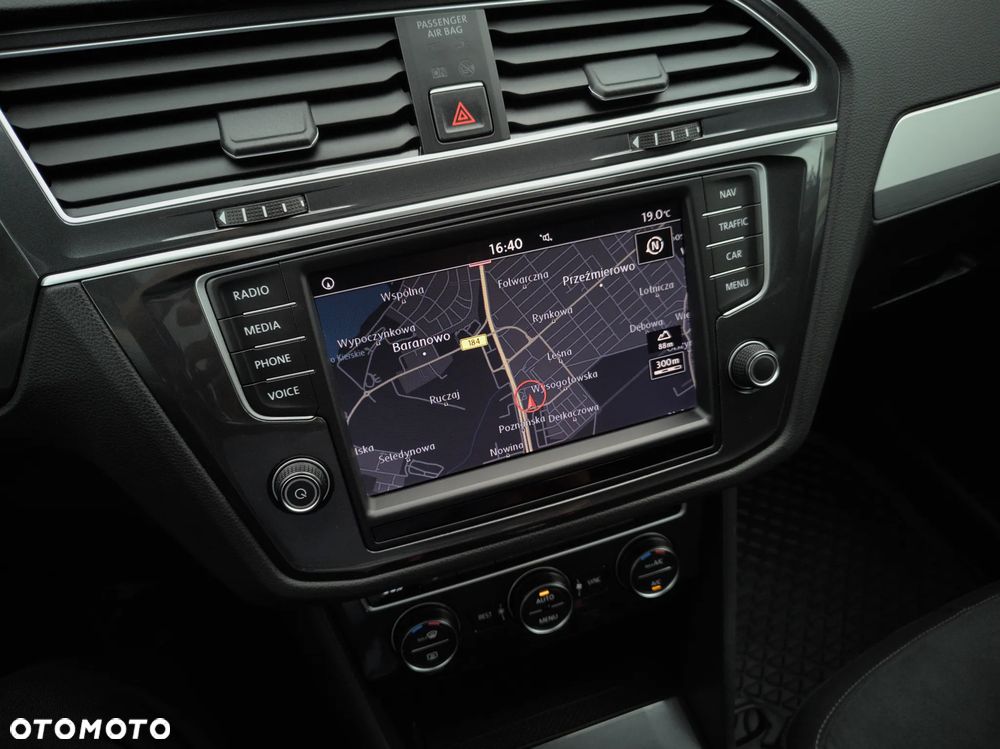 Volkswagen Tiguan 1.4 TSI BlueMotion Technology Exclusive - 21