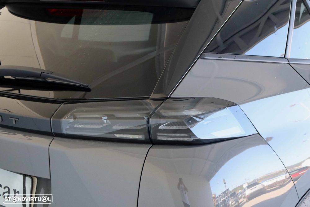 Peugeot e-2008 50 kWh Allure - 11