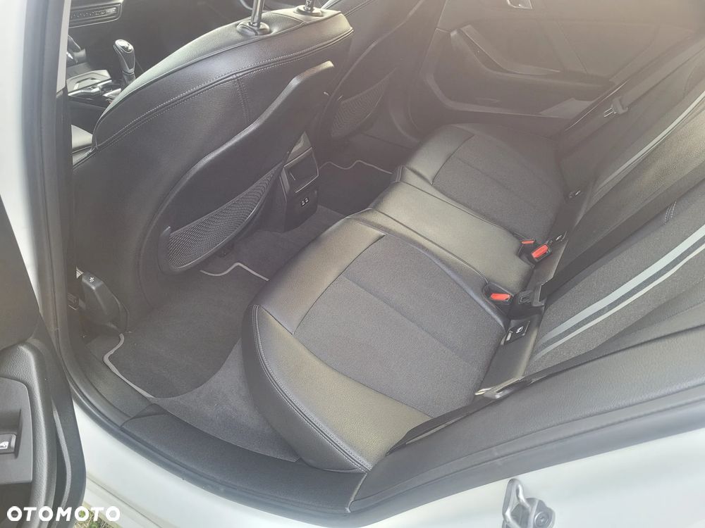 BMW Seria 1 116i Edition M Sport Shadow - 7