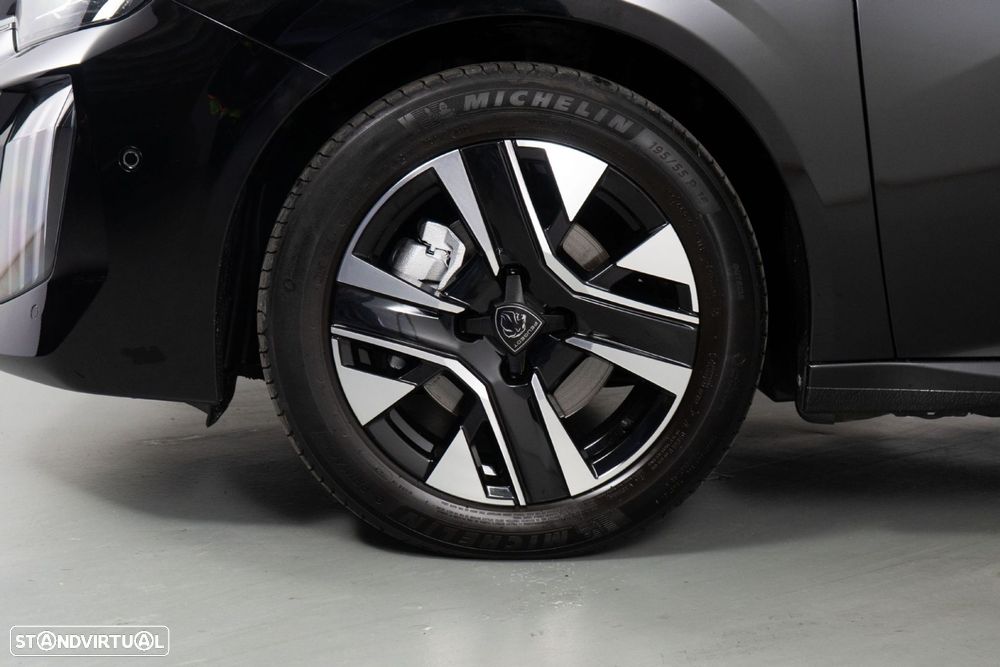 Peugeot 208 1.2 PureTech Allure - 18