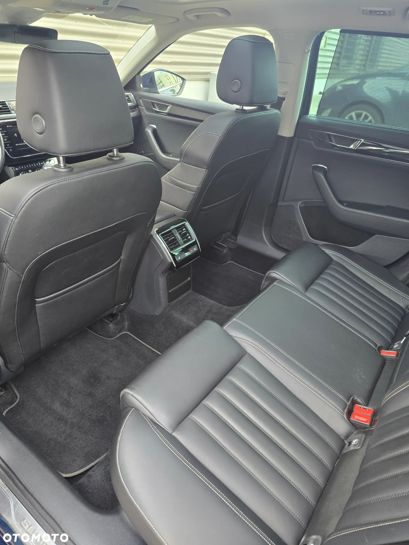 Skoda Superb Combi 1.4 TSI iV DSG L&K - 14
