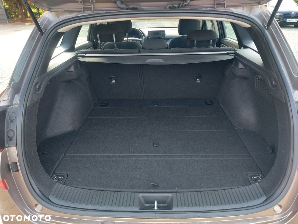 Hyundai i30 1.5 DPI Modern - 11