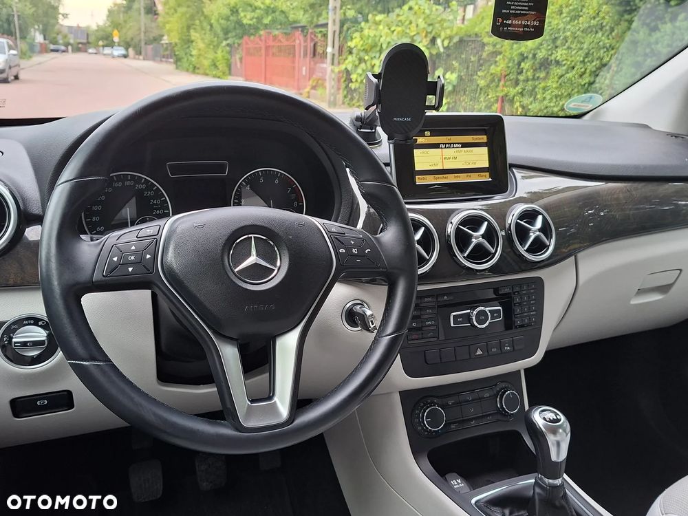 Mercedes-Benz Klasa B 180 Style - 21