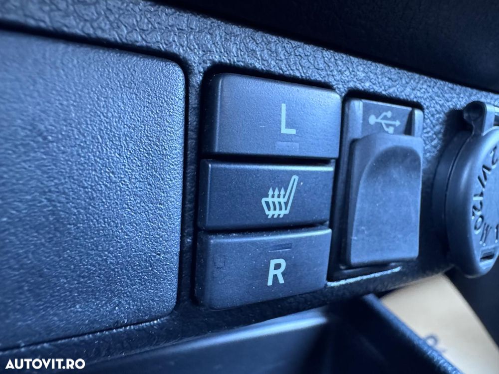 Toyota Hilux 2.8D 204CP 4x4 Double Cab AT Invincible - 33