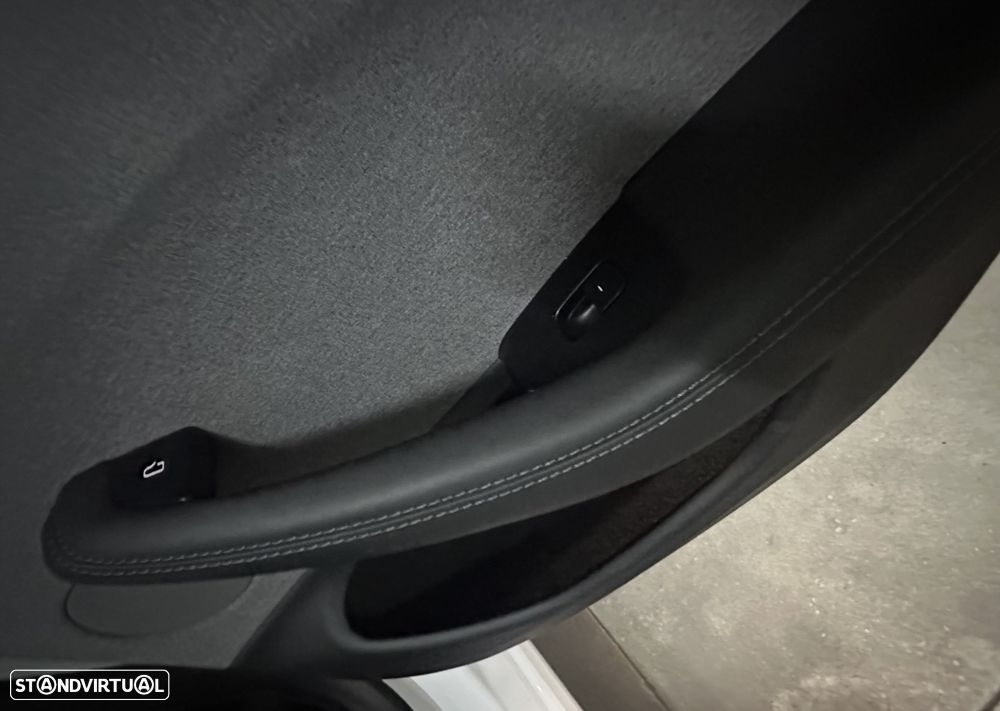 Tesla Model 3 - 21