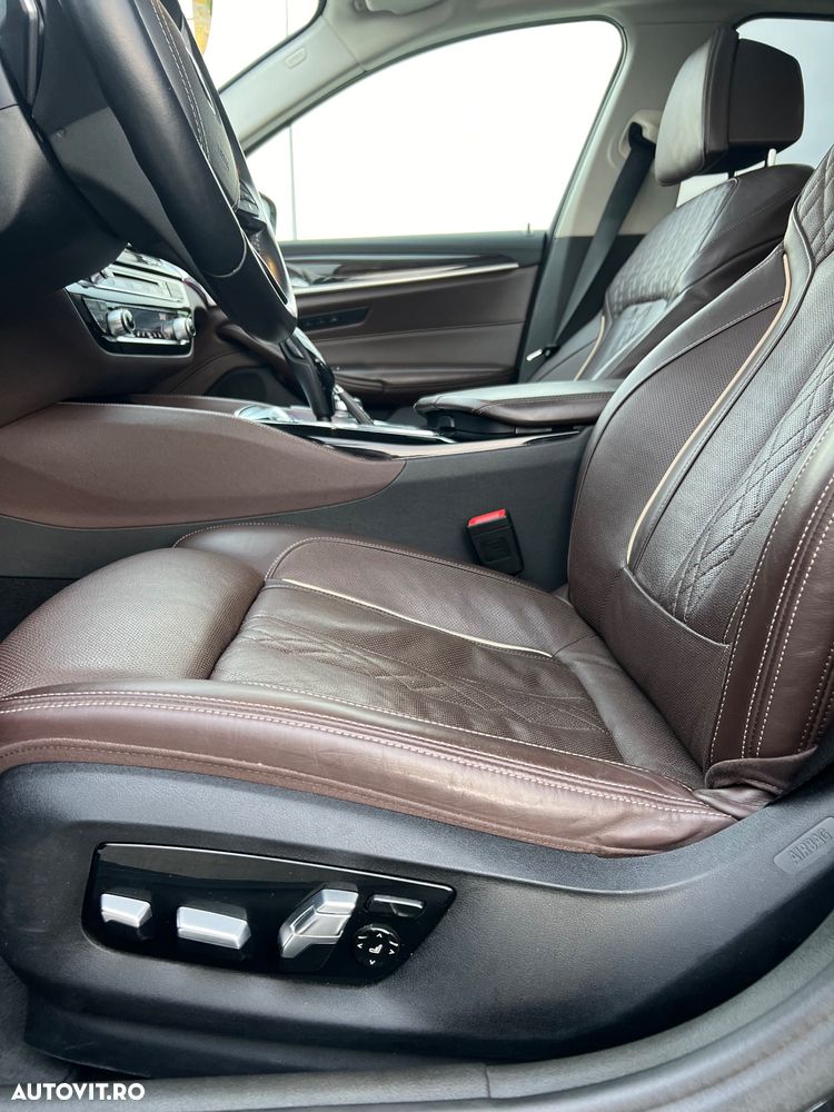 BMW Seria 5 540i xDrive Aut. Luxury Line - 16