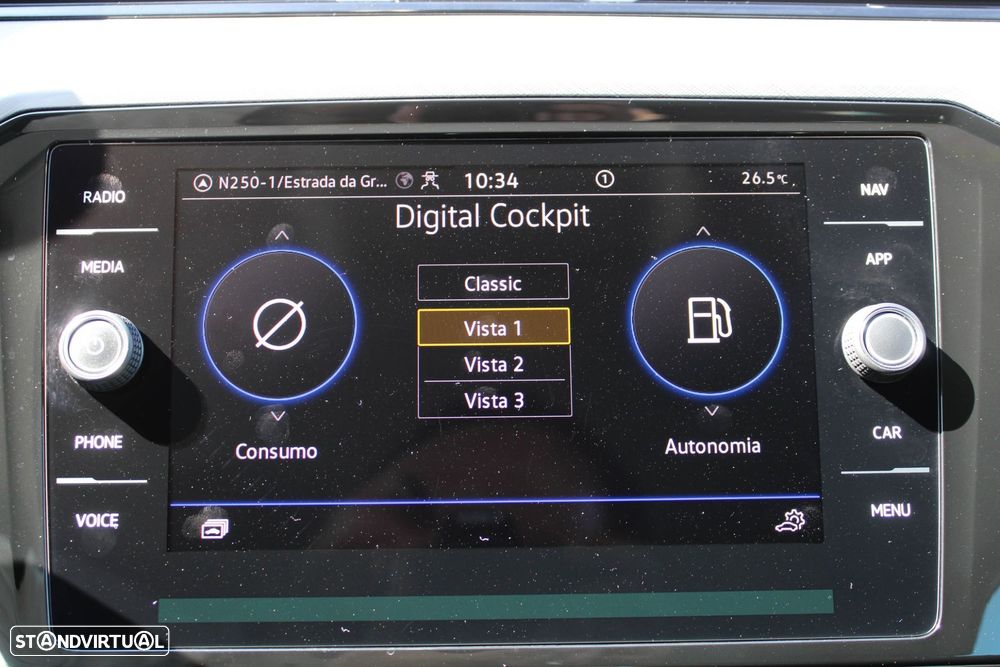 VW Passat Variant 2.0 TDI Business DSG - 41