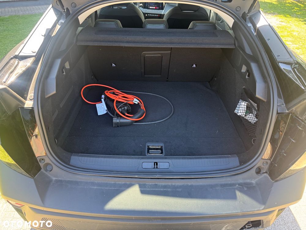Peugeot 408 180 e-EAT8 Allure Pack - 27