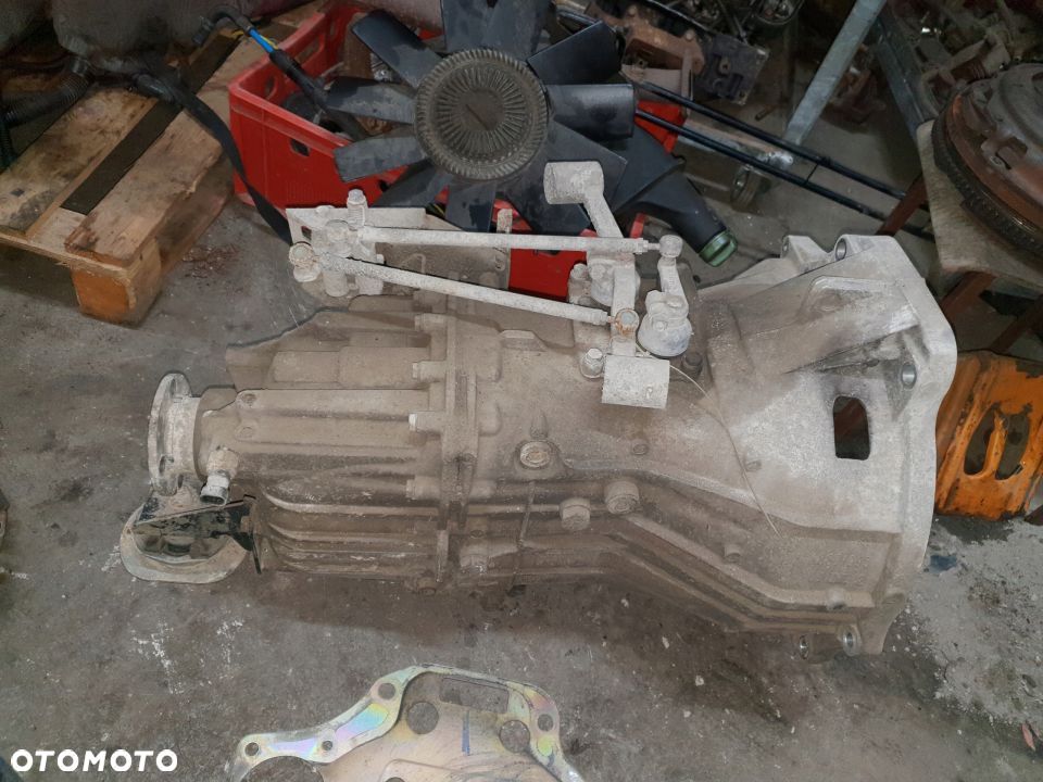 IVECO DAILY 40C15 SKRZYNIA 6S400 WYSPRZĘGLIK - 1