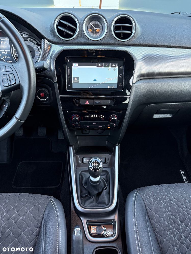 Suzuki Vitara 1.4 Boosterjet SHVS Elegance 2WD - 24