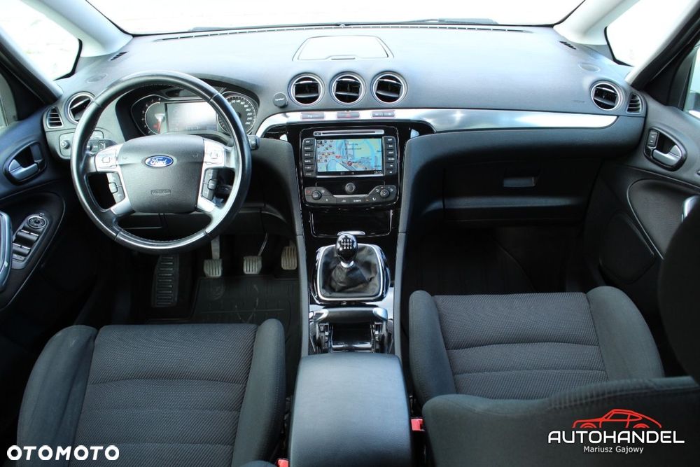 Ford S-Max - 8