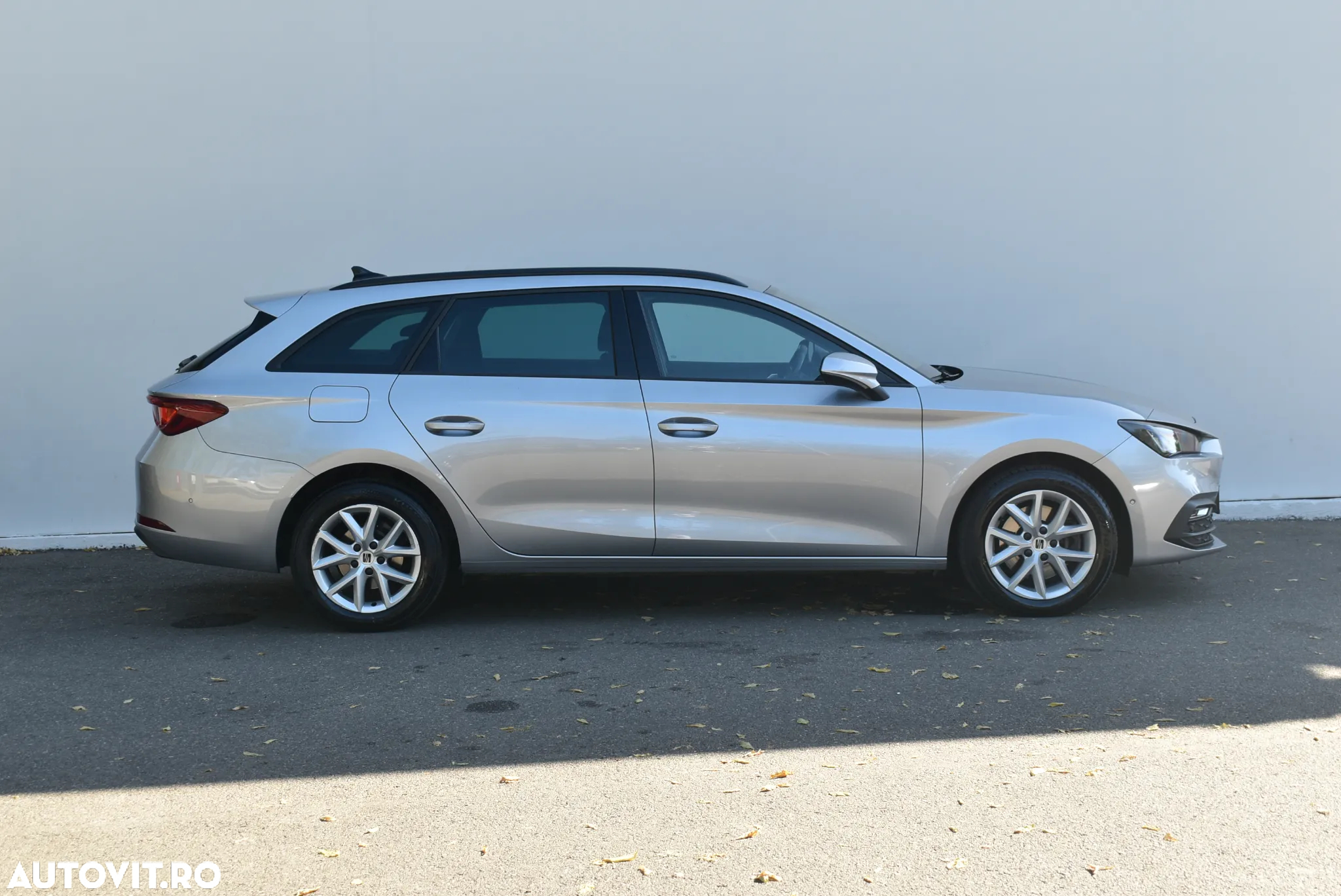 Seat Leon 2.0 TDI DSG7 Style - 4