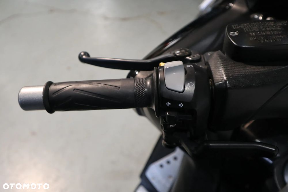 Yamaha Tmax - 11