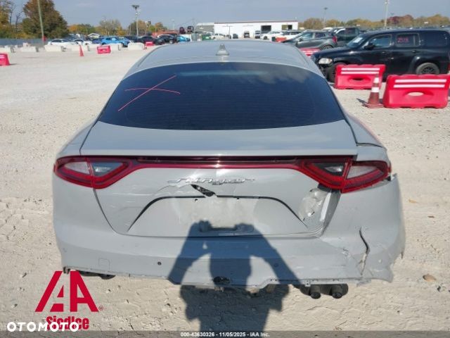 Kia Stinger 3.3 T-GDI AWD GT - 7