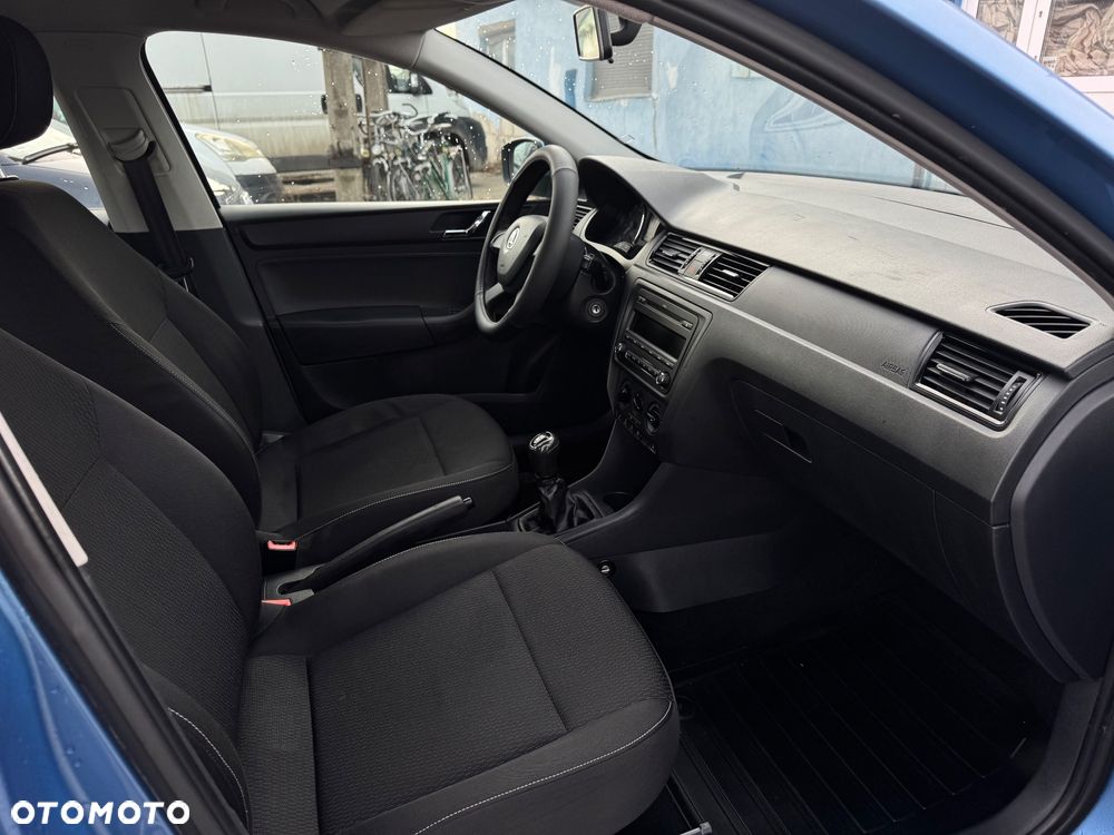 Skoda RAPID Spb 1.2 TSI Ambition - 8