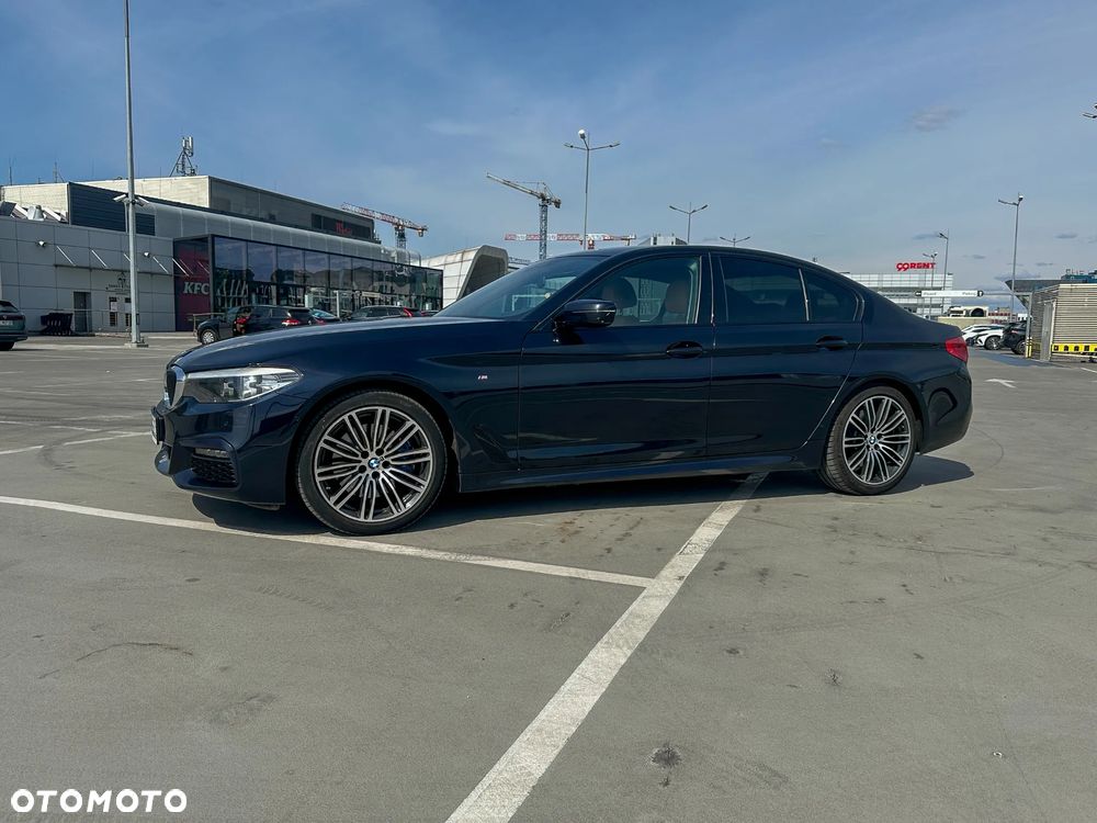 BMW Seria 5 530d xDrive M Sport sport - 9