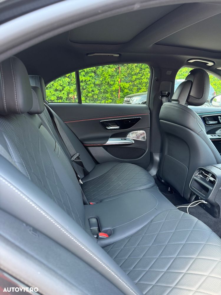 Mercedes-Benz E - 8