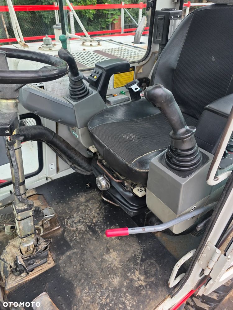 Takeuchi TB 175W Roto - 17